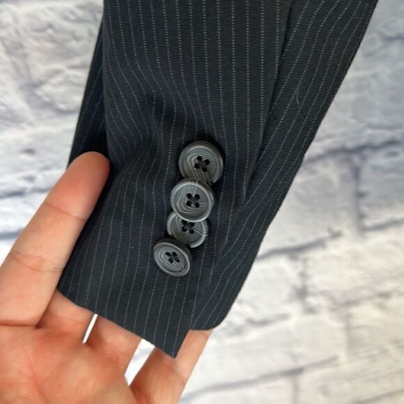 Kenneth Cole Reaction Men’s Blazer Black Pinstripe Jacket Size 40R - Picture 7 of 7